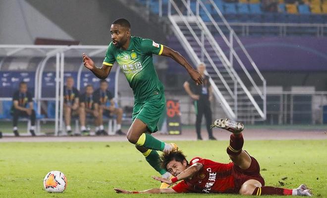 关于风云突变！北京国安赛前单刀错失；欧联版图或重绘；值得警惕；赛程密集仍需轮换的信息