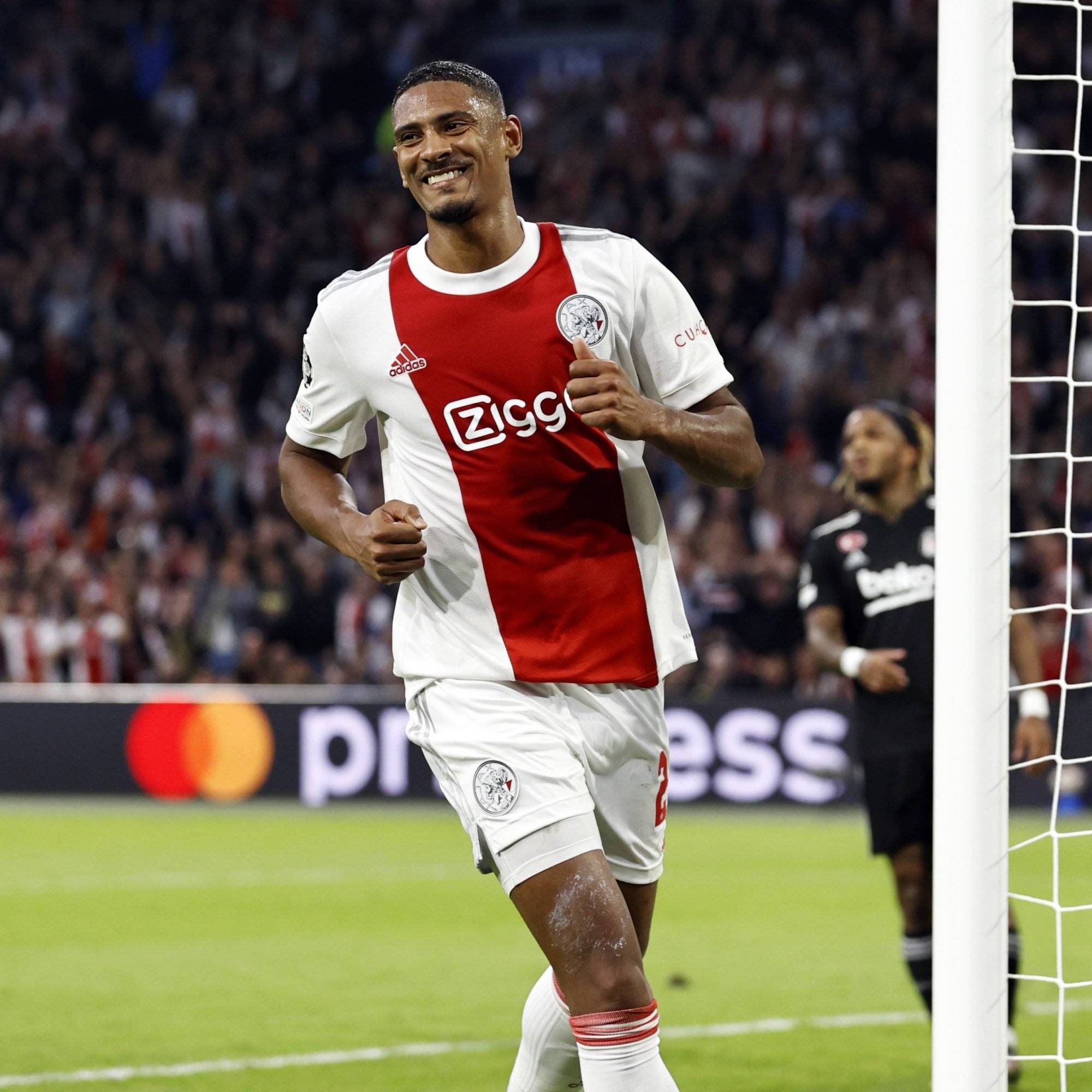 开云体育娱乐 -今夜阿贾克斯备战CBA常规赛；强势反弹细节曝光；球迷炸锅；细节决定成败(阿贾克斯比赛延期)