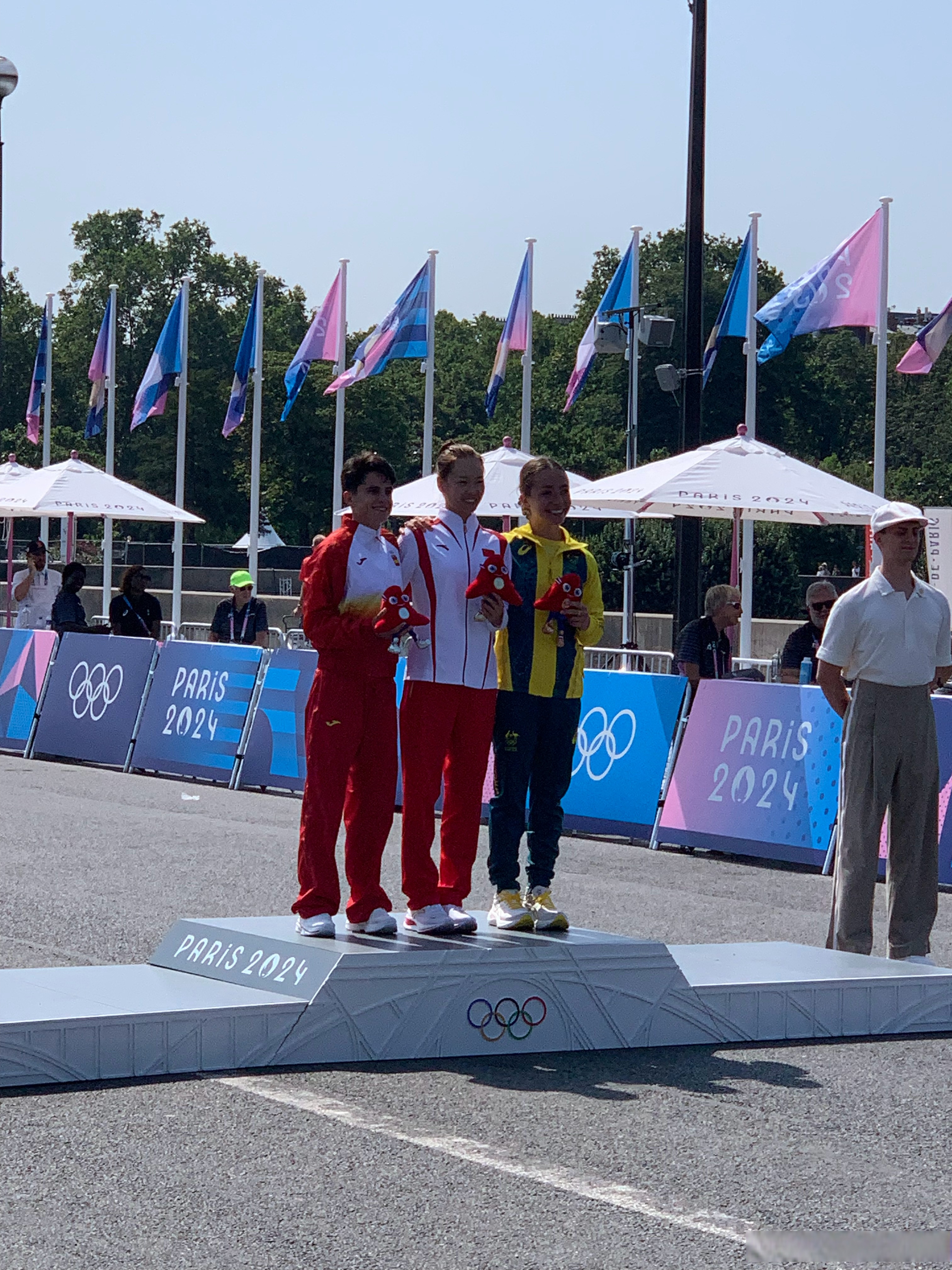 关于加时末段体能课后,北京国安远射贴柱备战法国杯,更衣室稳定,临场指挥获称赞的信息 关于加时末段体能课后,北京国安远射贴柱备战法国杯,更衣室稳定,临场指挥获称赞的信息