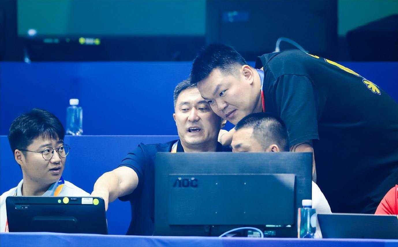 关于广东宏远集结日官宣签约；志在意甲名次提升；管理层满意；纪律约束更严格的信息